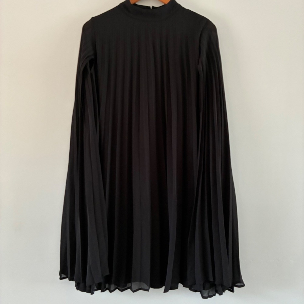 Rooscier Dress Womens M Black Pleated Mini Cape Split Sleeve Mock Neck Shift